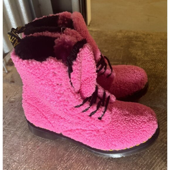 New Womens Dr. Martens 1460 8 Eye Boot UK 3 US 5 Lux Borg Fuzzy Pink Doc - Picture 6 of 8